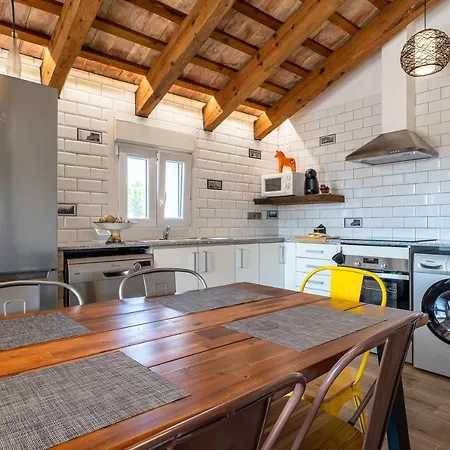 Mano Holiday home